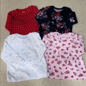 ⚡️⚡️$5⚡️⚡️Carters girls 3 month onesies